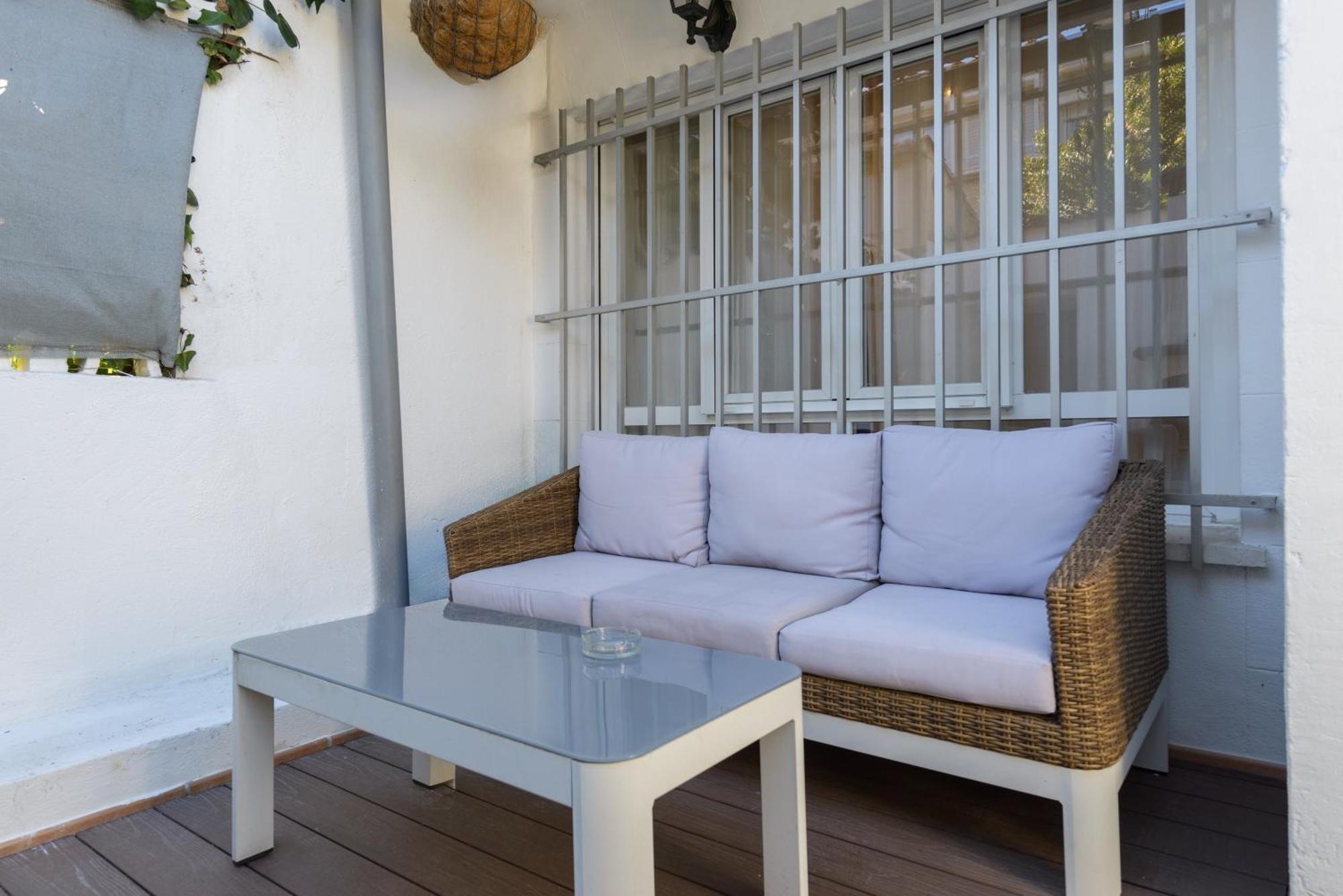 Sabadell Calle, Casa Familiar De 3 Dormitorios Con Terraza Junto Metro Fuencarral Madrid Luaran gambar